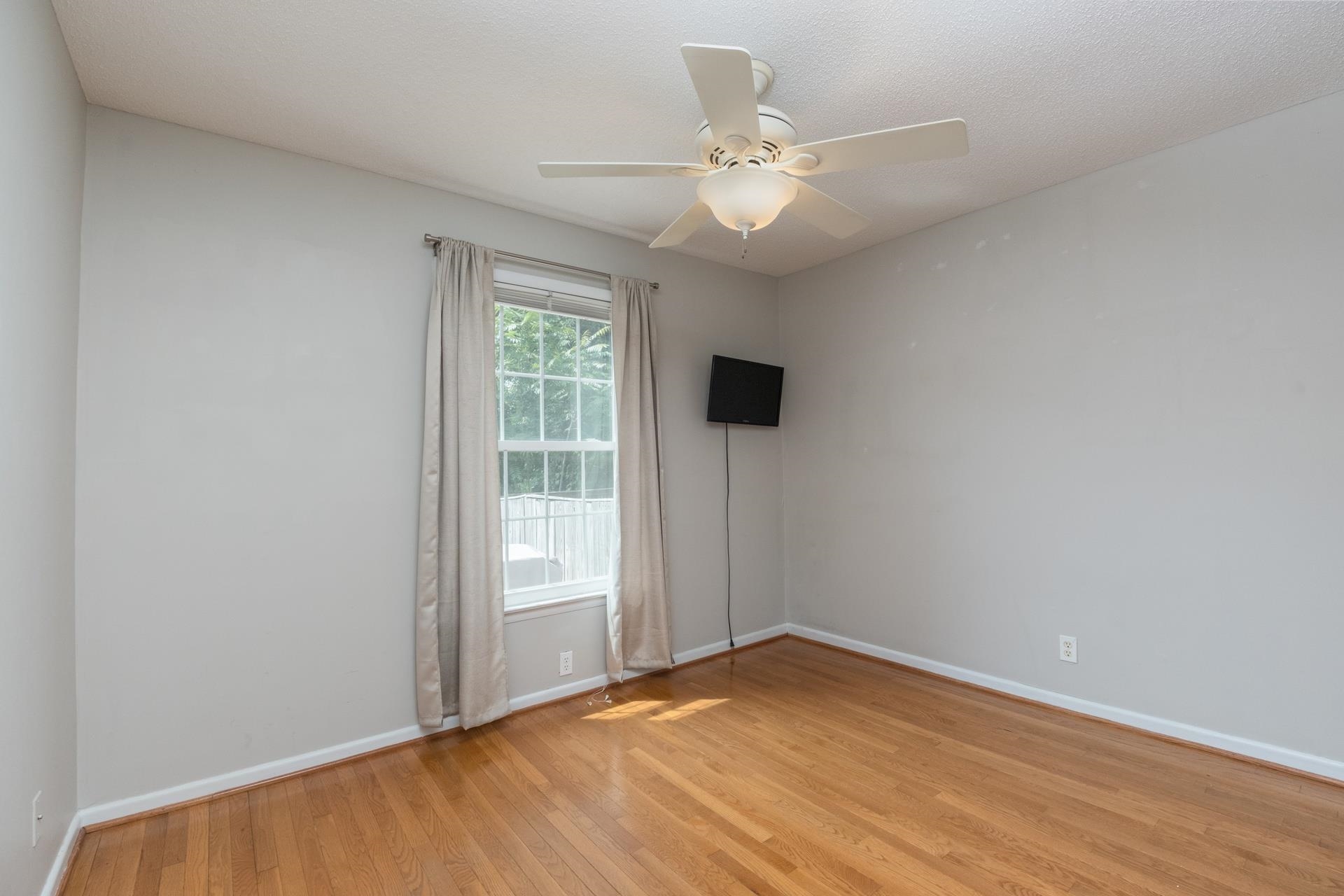 2527 HYDRAULIC RD, CHARLOTTESVILLE, Virginia 22901, 2 Bedrooms Bedrooms, ,1 BathroomBathrooms,Residential,2527 HYDRAULIC RD,665545 MLS # 665545