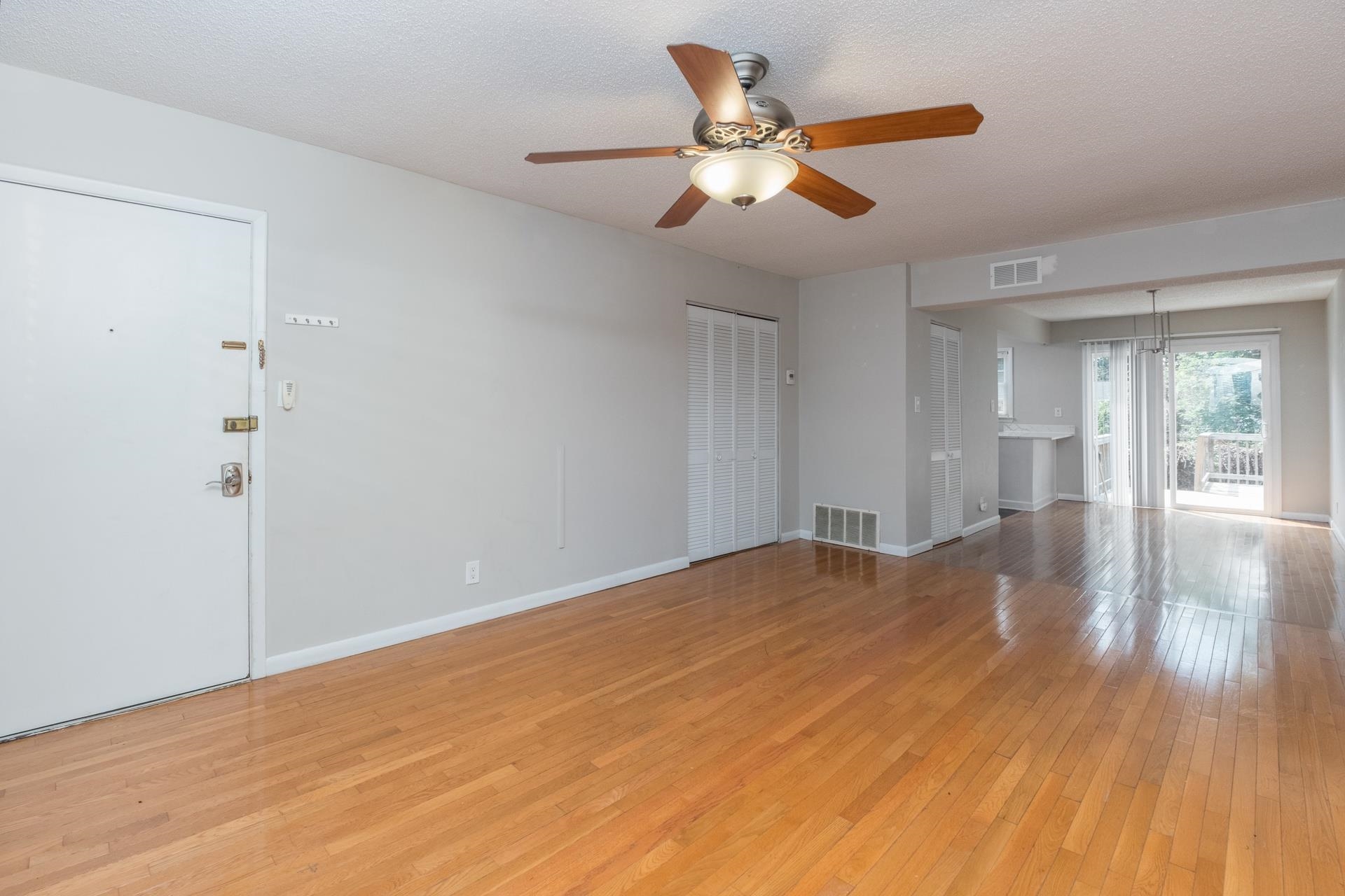 2527 HYDRAULIC RD, CHARLOTTESVILLE, Virginia 22901, 2 Bedrooms Bedrooms, ,1 BathroomBathrooms,Residential,2527 HYDRAULIC RD,665545 MLS # 665545