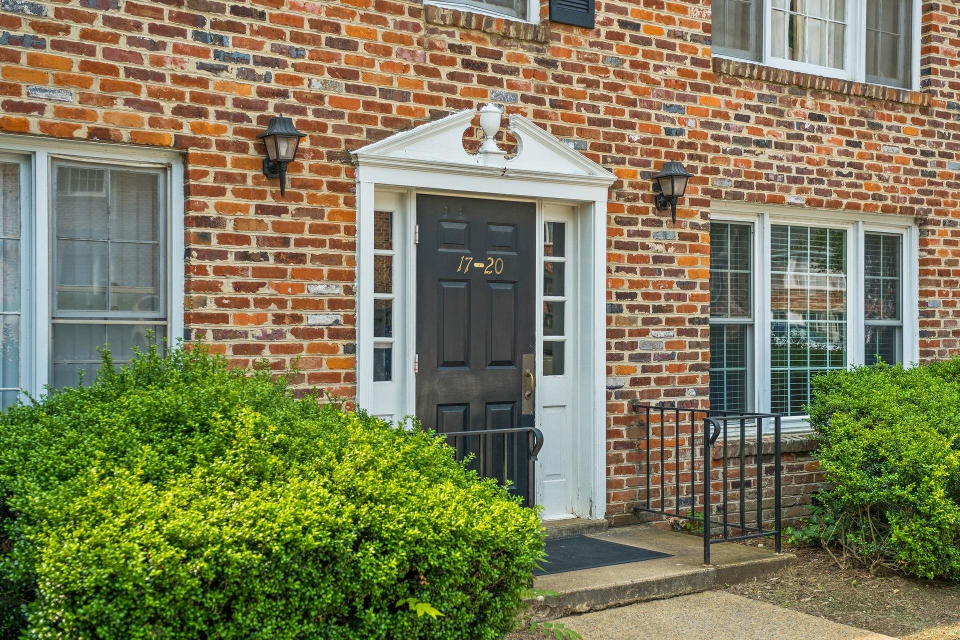 2527 HYDRAULIC RD, CHARLOTTESVILLE, Virginia 22901, 2 Bedrooms Bedrooms, ,1 BathroomBathrooms,Residential,2527 HYDRAULIC RD,665545 MLS # 665545
