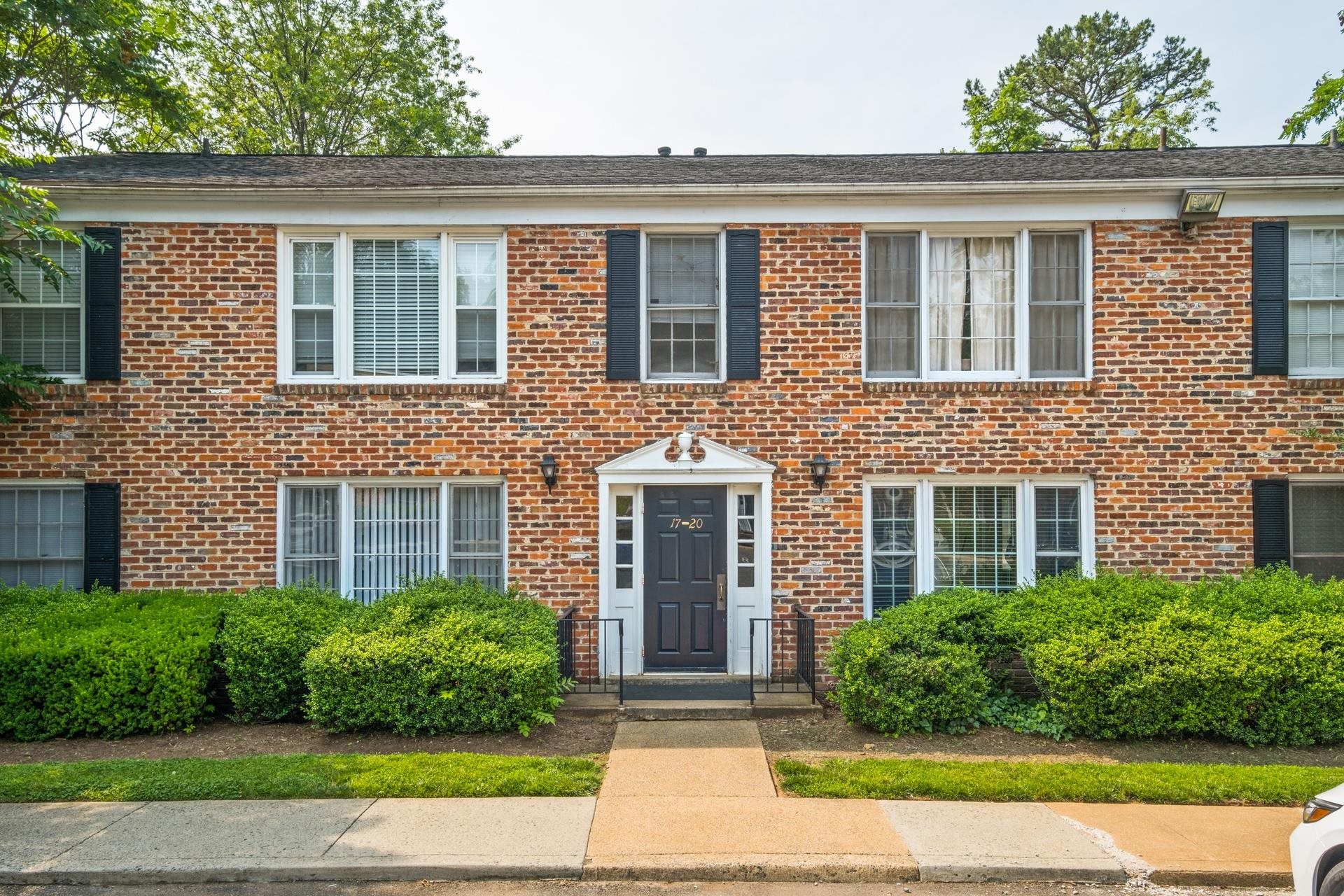 2527 HYDRAULIC RD, CHARLOTTESVILLE, Virginia 22901, 2 Bedrooms Bedrooms, ,1 BathroomBathrooms,Residential,2527 HYDRAULIC RD,665545 MLS # 665545