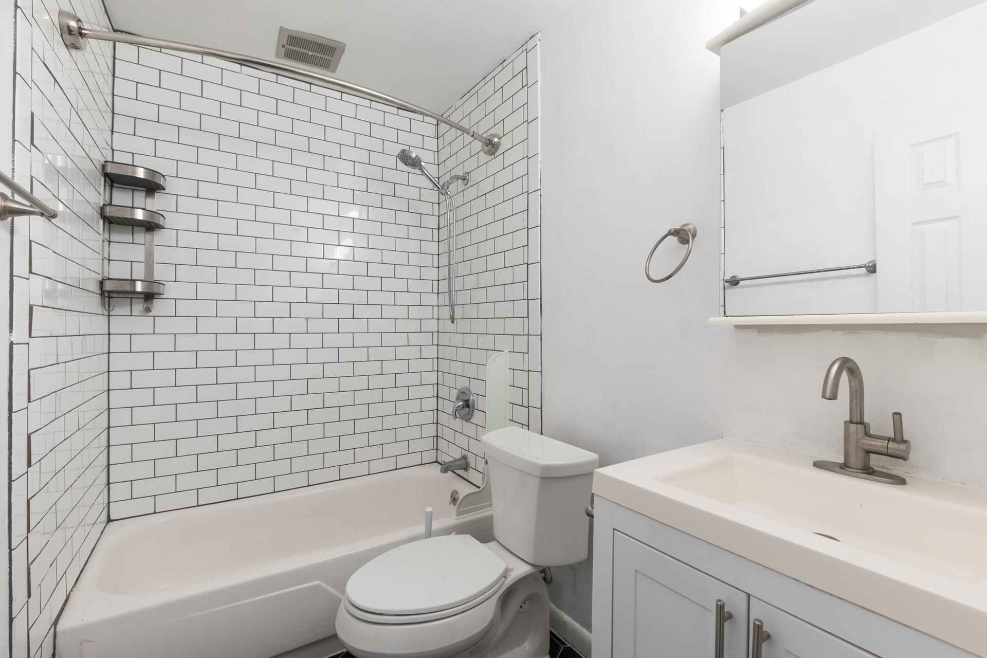 2527 HYDRAULIC RD, CHARLOTTESVILLE, Virginia 22901, 2 Bedrooms Bedrooms, ,1 BathroomBathrooms,Residential,2527 HYDRAULIC RD,665545 MLS # 665545