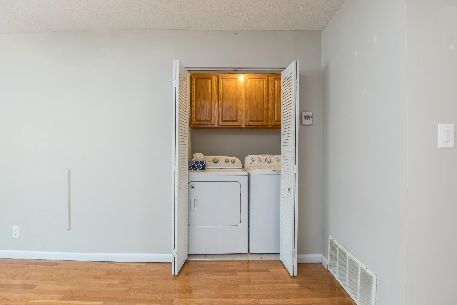 2527 HYDRAULIC RD, CHARLOTTESVILLE, Virginia 22901, 2 Bedrooms Bedrooms, ,1 BathroomBathrooms,Residential,2527 HYDRAULIC RD,665545 MLS # 665545