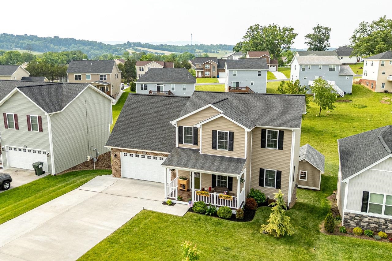 4517 WILTSHIRE ST, ROCKINGHAM, Virginia 22802, 4 Bedrooms Bedrooms, ,2 BathroomsBathrooms,Residential,4517 WILTSHIRE ST,665546 MLS # 665546