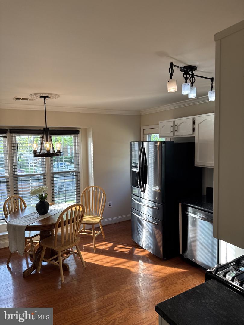 8549 STONEWALL RD, MANASSAS, Virginia 20110, 5 Bedrooms Bedrooms, ,3 BathroomsBathrooms,Residential,For sale,8549 STONEWALL RD,VAMN2008248 MLS # VAMN2008248