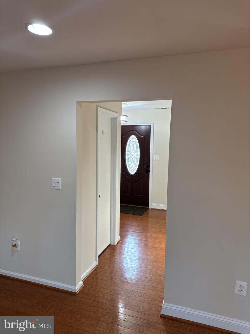 8549 STONEWALL RD, MANASSAS, Virginia 20110, 5 Bedrooms Bedrooms, ,3 BathroomsBathrooms,Residential,For sale,8549 STONEWALL RD,VAMN2008248 MLS # VAMN2008248