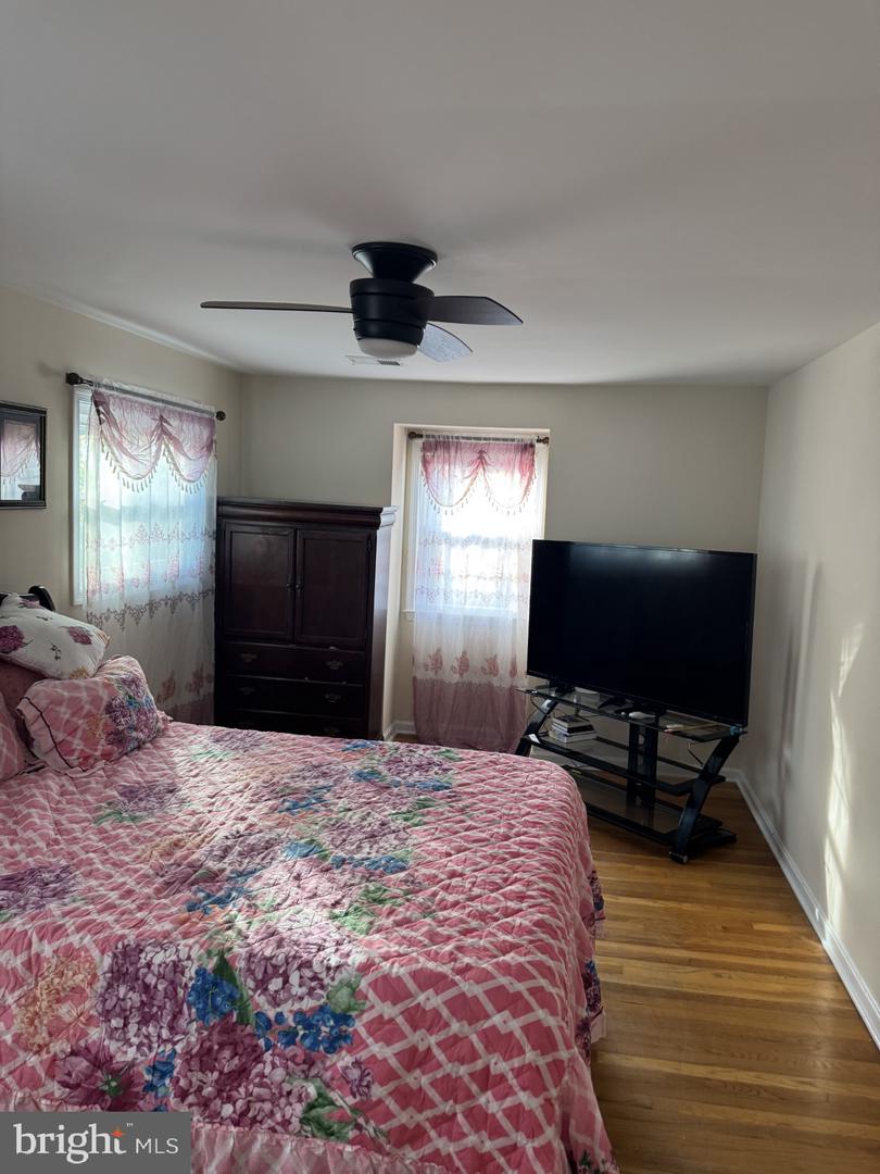 8549 STONEWALL RD, MANASSAS, Virginia 20110, 5 Bedrooms Bedrooms, ,3 BathroomsBathrooms,Residential,For sale,8549 STONEWALL RD,VAMN2008248 MLS # VAMN2008248
