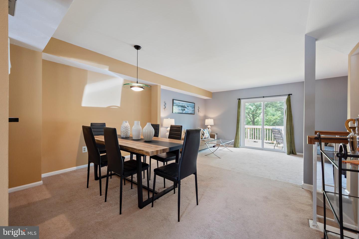 7683 NORTHERN OAKS CT, SPRINGFIELD, Virginia 22153, 3 Bedrooms Bedrooms, ,2 BathroomsBathrooms,Residential,For sale,7683 NORTHERN OAKS CT,VAFX2237784 MLS # VAFX2237784