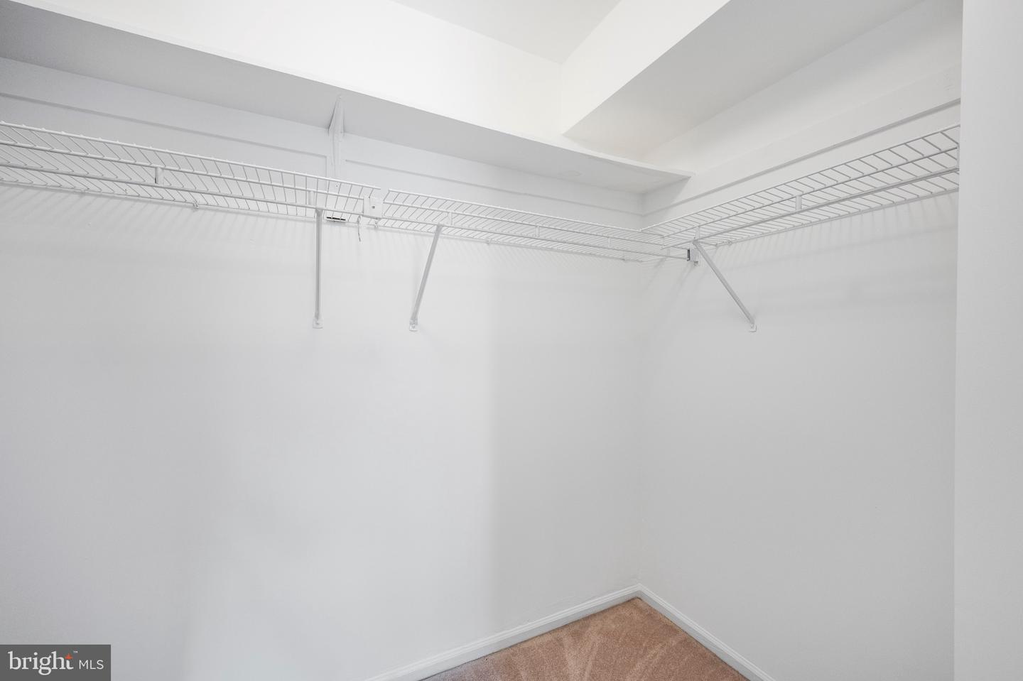 7683 NORTHERN OAKS CT, SPRINGFIELD, Virginia 22153, 3 Bedrooms Bedrooms, ,2 BathroomsBathrooms,Residential,For sale,7683 NORTHERN OAKS CT,VAFX2237784 MLS # VAFX2237784