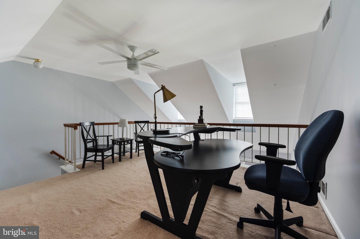 7683 NORTHERN OAKS CT, SPRINGFIELD, Virginia 22153, 3 Bedrooms Bedrooms, ,2 BathroomsBathrooms,Residential,For sale,7683 NORTHERN OAKS CT,VAFX2237784 MLS # VAFX2237784