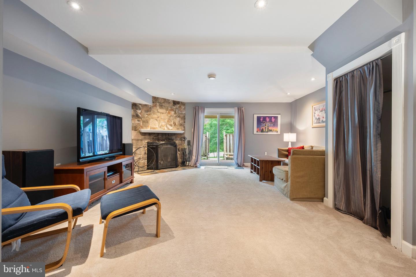 7683 NORTHERN OAKS CT, SPRINGFIELD, Virginia 22153, 3 Bedrooms Bedrooms, ,2 BathroomsBathrooms,Residential,For sale,7683 NORTHERN OAKS CT,VAFX2237784 MLS # VAFX2237784
