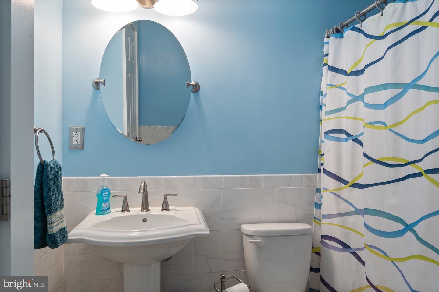 7683 NORTHERN OAKS CT, SPRINGFIELD, Virginia 22153, 3 Bedrooms Bedrooms, ,2 BathroomsBathrooms,Residential,For sale,7683 NORTHERN OAKS CT,VAFX2237784 MLS # VAFX2237784