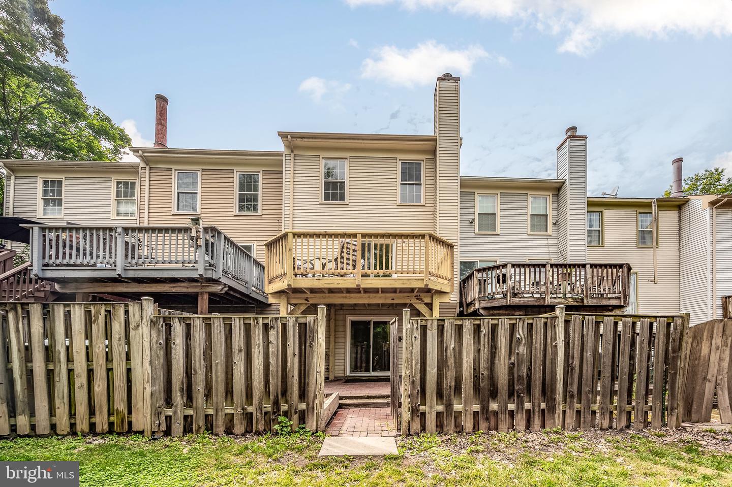 7683 NORTHERN OAKS CT, SPRINGFIELD, Virginia 22153, 3 Bedrooms Bedrooms, ,2 BathroomsBathrooms,Residential,For sale,7683 NORTHERN OAKS CT,VAFX2237784 MLS # VAFX2237784