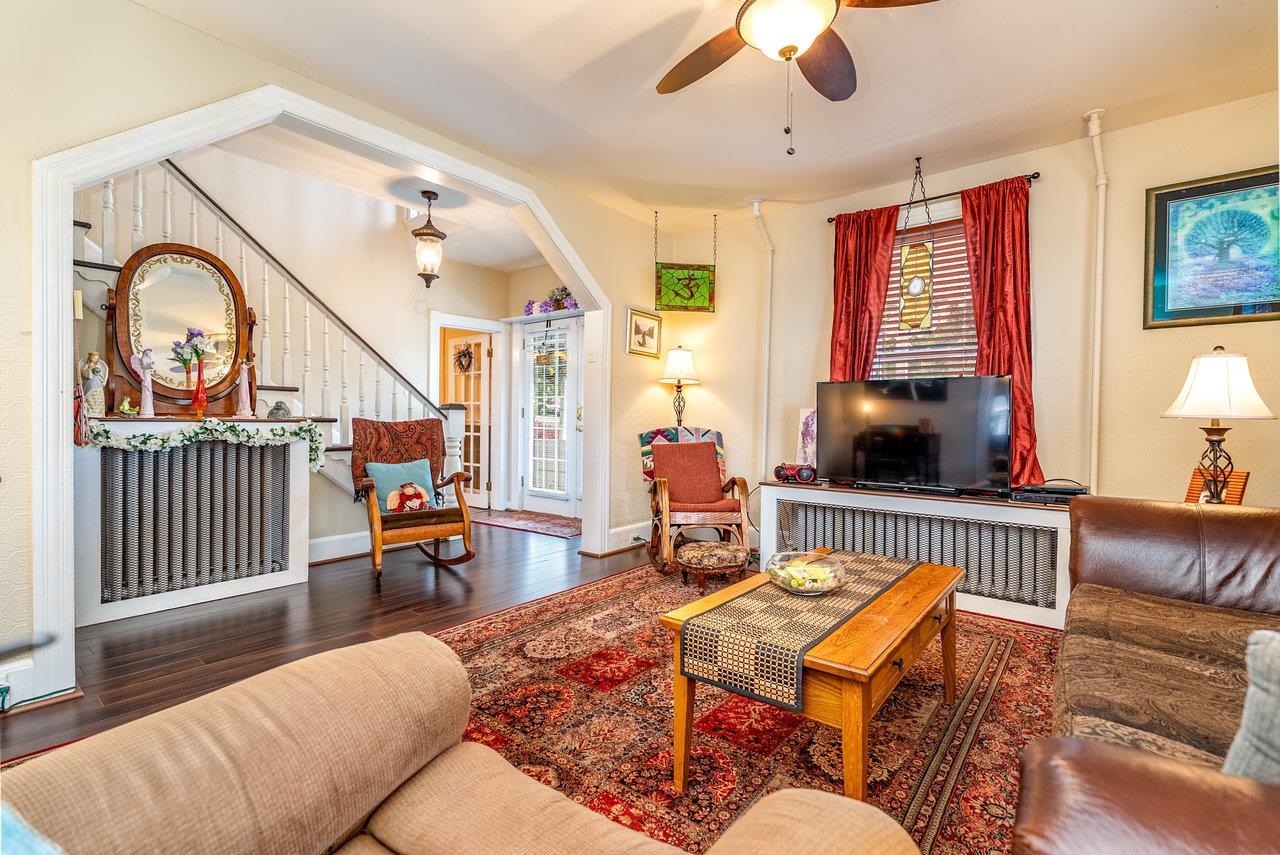 411 FOURTH ST, SHENANDOAH, Virginia 22849, 4 Bedrooms Bedrooms, ,2 BathroomsBathrooms,Residential,411 FOURTH ST,665547 MLS # 665547