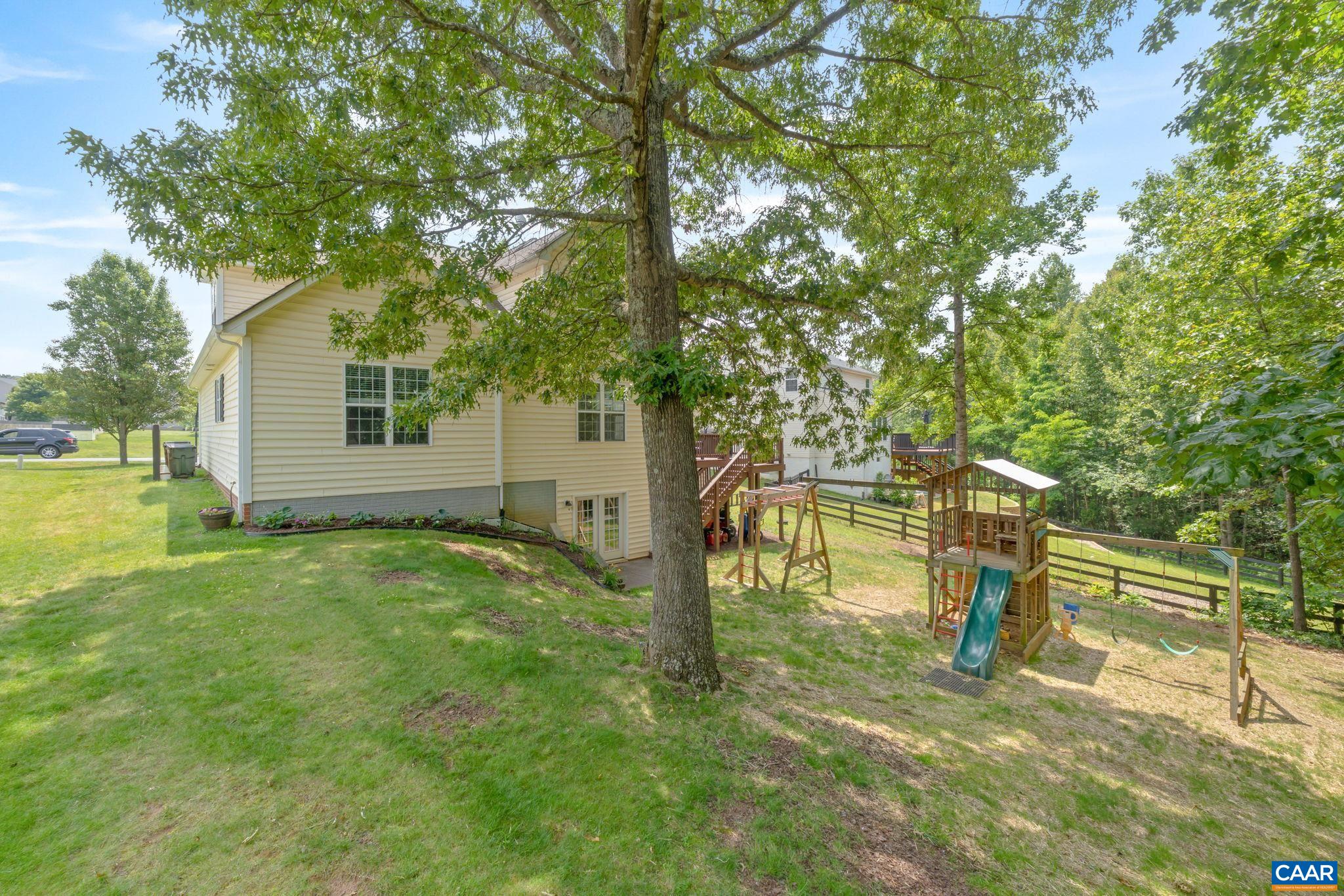 38 WAVERLY CT, RUCKERSVILLE, Virginia 22968, 5 Bedrooms Bedrooms, ,3 BathroomsBathrooms,Residential,38 WAVERLY CT,665549 MLS # 665549