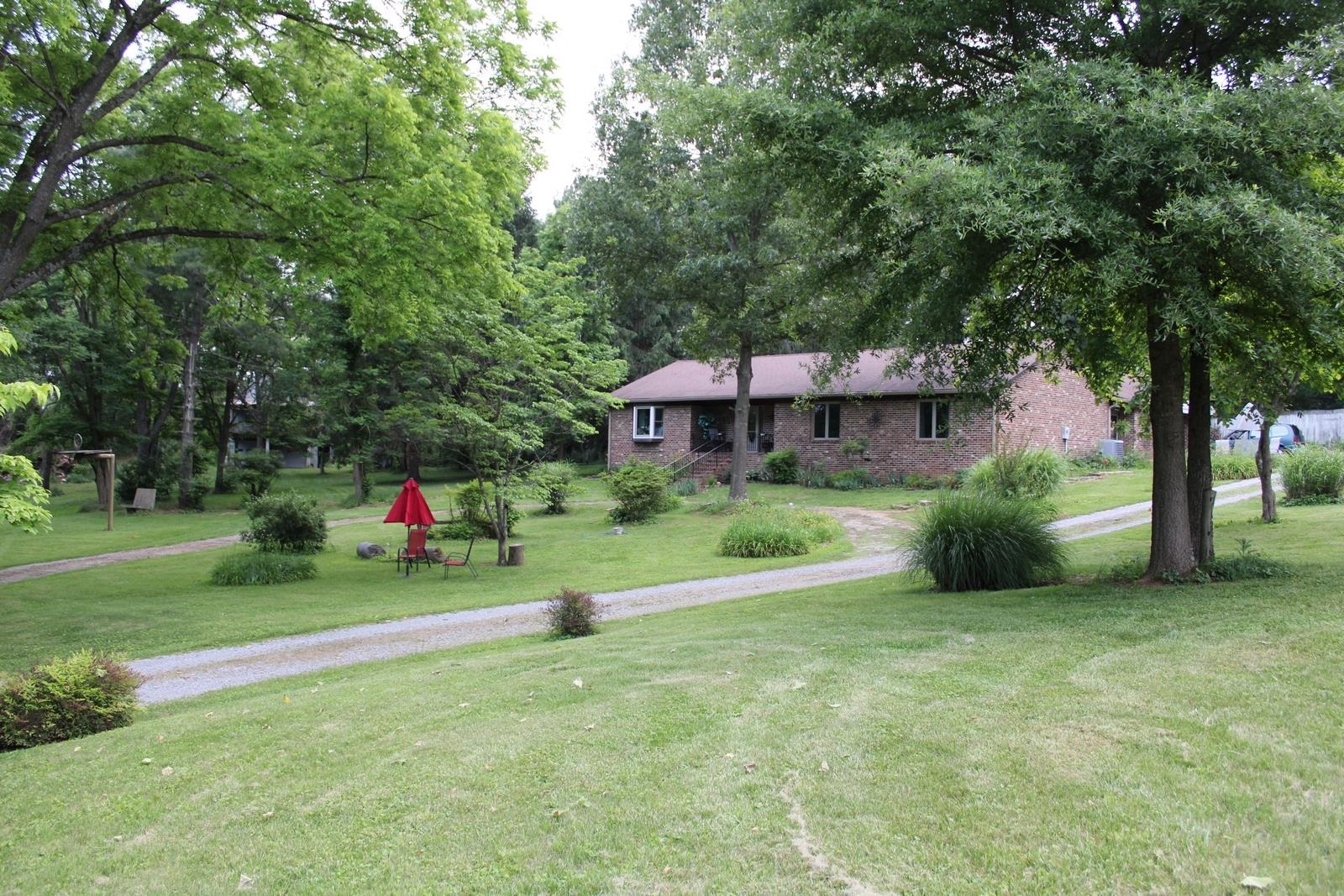 581 OAK GROVE CHURCH RD, WAYNESBORO, Virginia 22980, 3 Bedrooms Bedrooms, ,2 BathroomsBathrooms,Residential,581 OAK GROVE CHURCH RD,665550 MLS # 665550