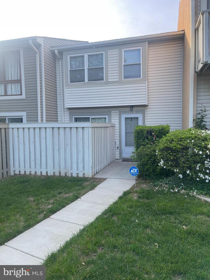 7918 BENTLEY VILLAGE DR #14A, SPRINGFIELD, Virginia 22152, 3 Bedrooms Bedrooms, ,2 BathroomsBathrooms,Residential,For sale,7918 BENTLEY VILLAGE DR #14A,VAFX2238332 MLS # VAFX2238332