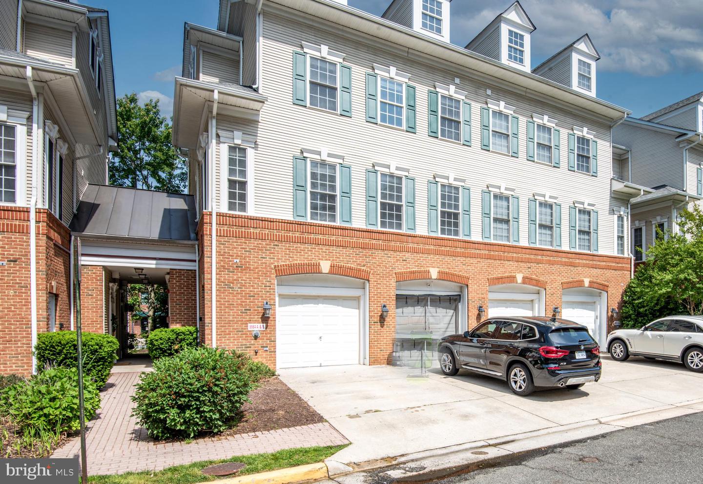 8984 HARROVER PL #84B, LORTON, Virginia 22079, 3 Bedrooms Bedrooms, ,2 BathroomsBathrooms,Residential,For sale,8984 HARROVER PL #84B,VAFX2238432 MLS # VAFX2238432