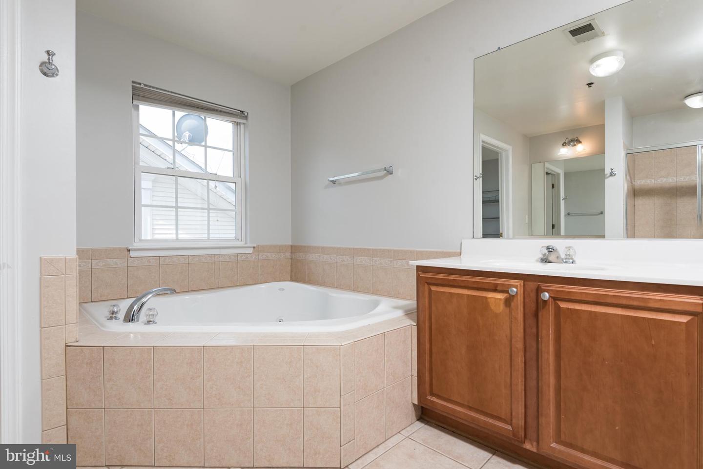 8984 HARROVER PL #84B, LORTON, Virginia 22079, 3 Bedrooms Bedrooms, ,2 BathroomsBathrooms,Residential,For sale,8984 HARROVER PL #84B,VAFX2238432 MLS # VAFX2238432