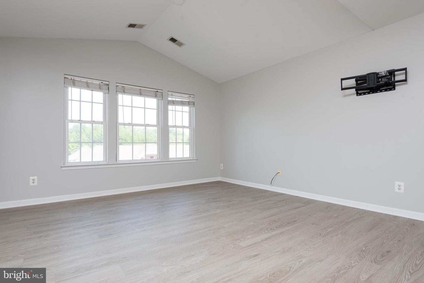 8984 HARROVER PL #84B, LORTON, Virginia 22079, 3 Bedrooms Bedrooms, ,2 BathroomsBathrooms,Residential,For sale,8984 HARROVER PL #84B,VAFX2238432 MLS # VAFX2238432