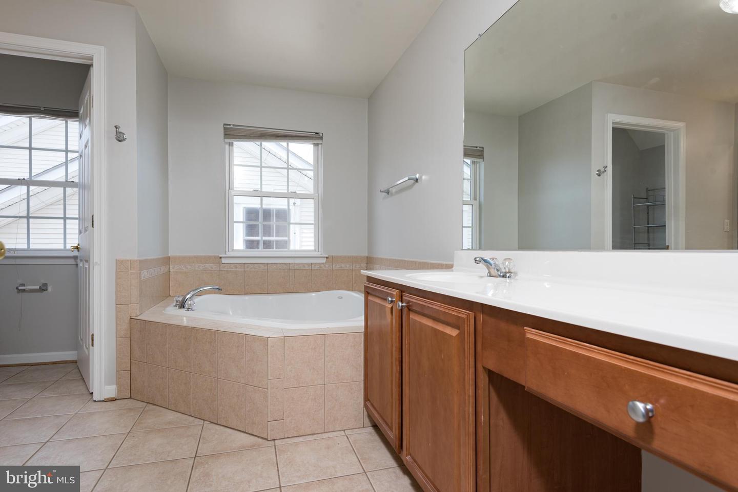 8984 HARROVER PL #84B, LORTON, Virginia 22079, 3 Bedrooms Bedrooms, ,2 BathroomsBathrooms,Residential,For sale,8984 HARROVER PL #84B,VAFX2238432 MLS # VAFX2238432