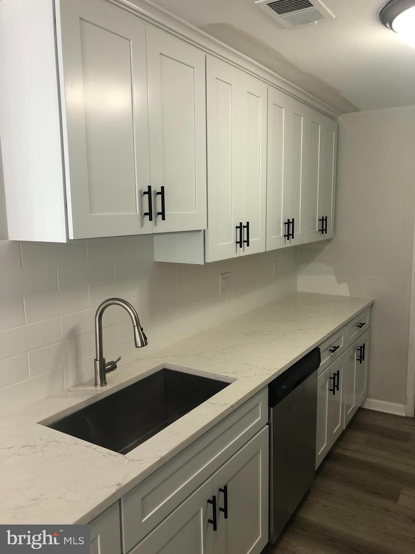 8984 HARROVER PL #84B, LORTON, Virginia 22079, 3 Bedrooms Bedrooms, ,2 BathroomsBathrooms,Residential,For sale,8984 HARROVER PL #84B,VAFX2238432 MLS # VAFX2238432