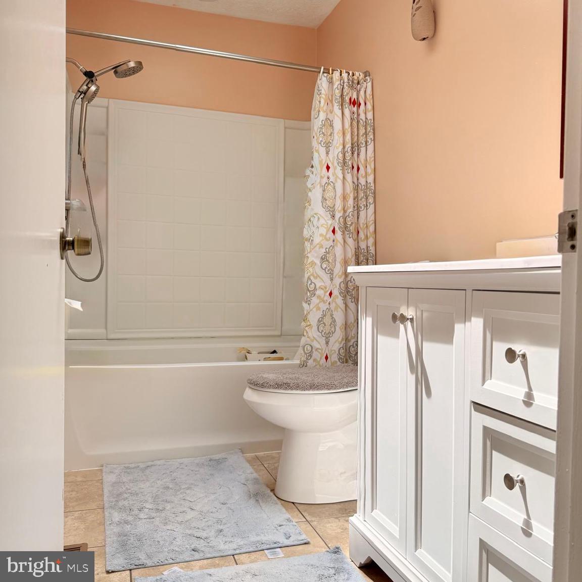 10954 BLAKE LN, BEALETON, Virginia 22712, 5 Bedrooms Bedrooms, ,2 BathroomsBathrooms,Residential,For sale,10954 BLAKE LN,VAFQ2016486 MLS # VAFQ2016486