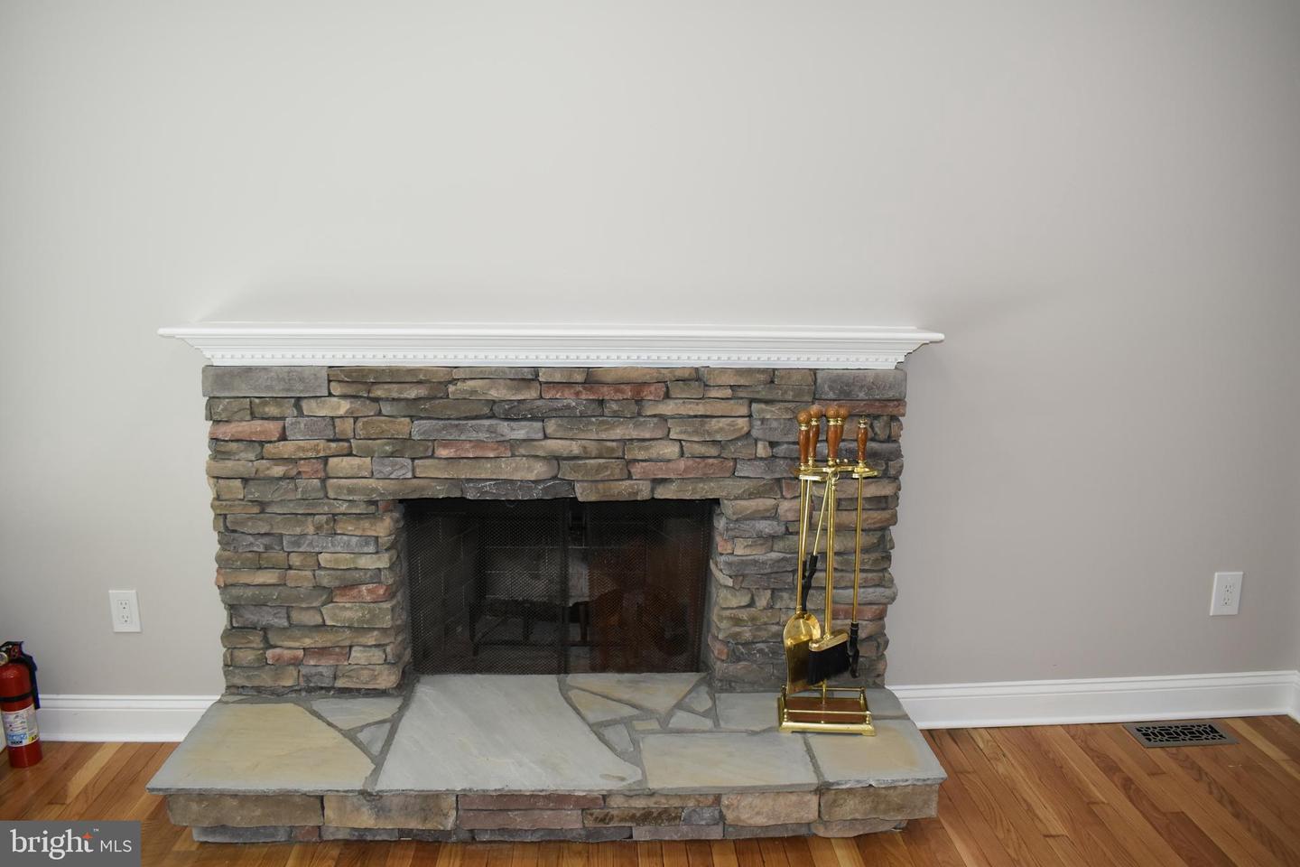 2008 COAST GUARD DR, STAFFORD, Virginia 22554, 4 Bedrooms Bedrooms, ,3 BathroomsBathrooms,Residential,For sale,2008 COAST GUARD DR,VAST2038562 MLS # VAST2038562
