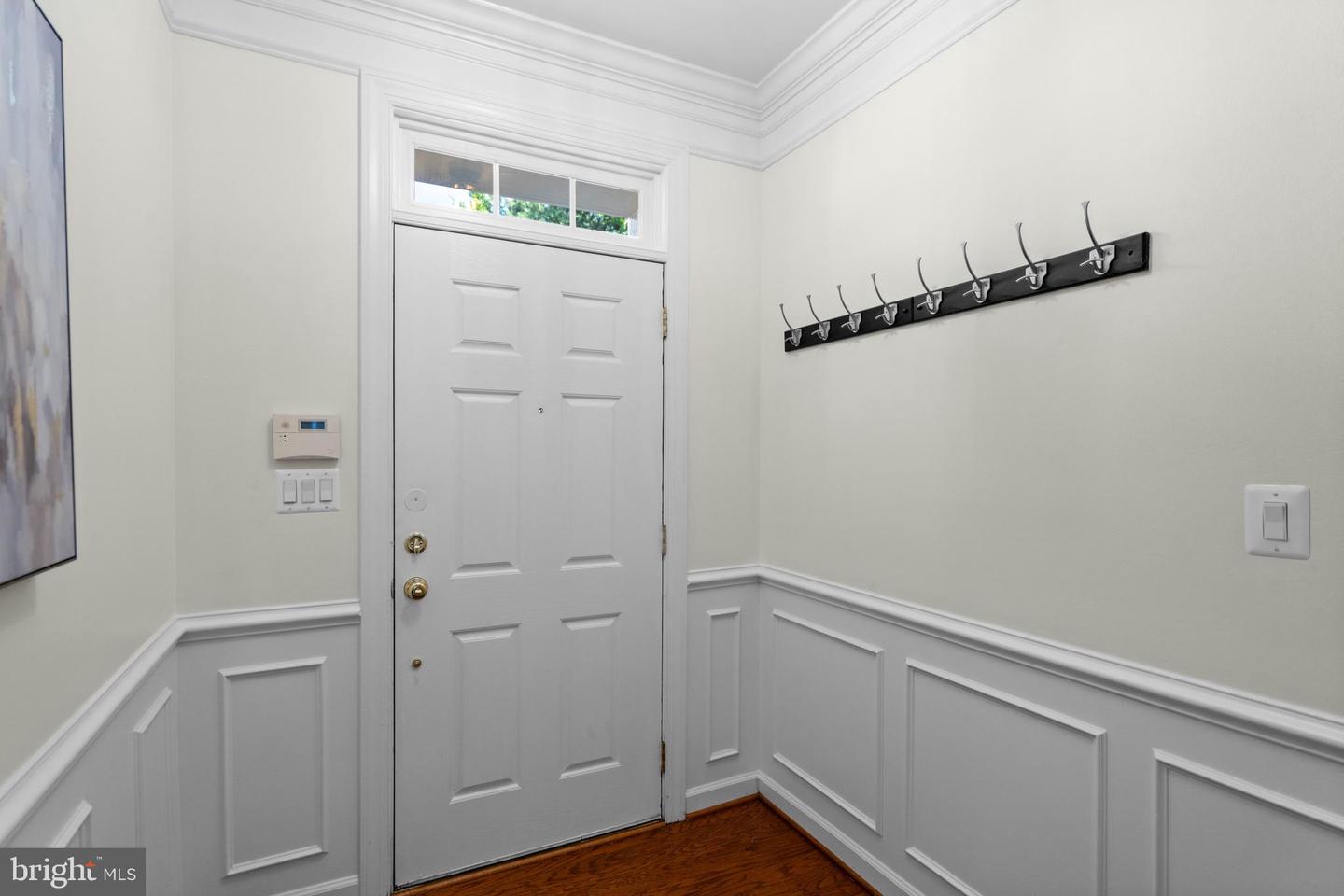 4176 TIMBER LOG WAY, FAIRFAX, Virginia 22030, 2 Bedrooms Bedrooms, ,2 BathroomsBathrooms,Residential,For sale,4176 TIMBER LOG WAY,VAFX2239140 MLS # VAFX2239140