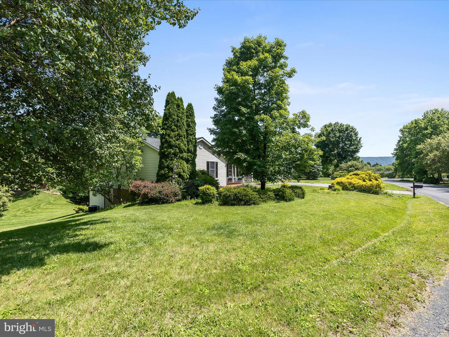 118 MARGUERITE DR, TOMS BROOK, Virginia 22660, 3 Bedrooms Bedrooms, ,2 BathroomsBathrooms,Residential,For sale,118 MARGUERITE DR,VASH2011402 MLS # VASH2011402