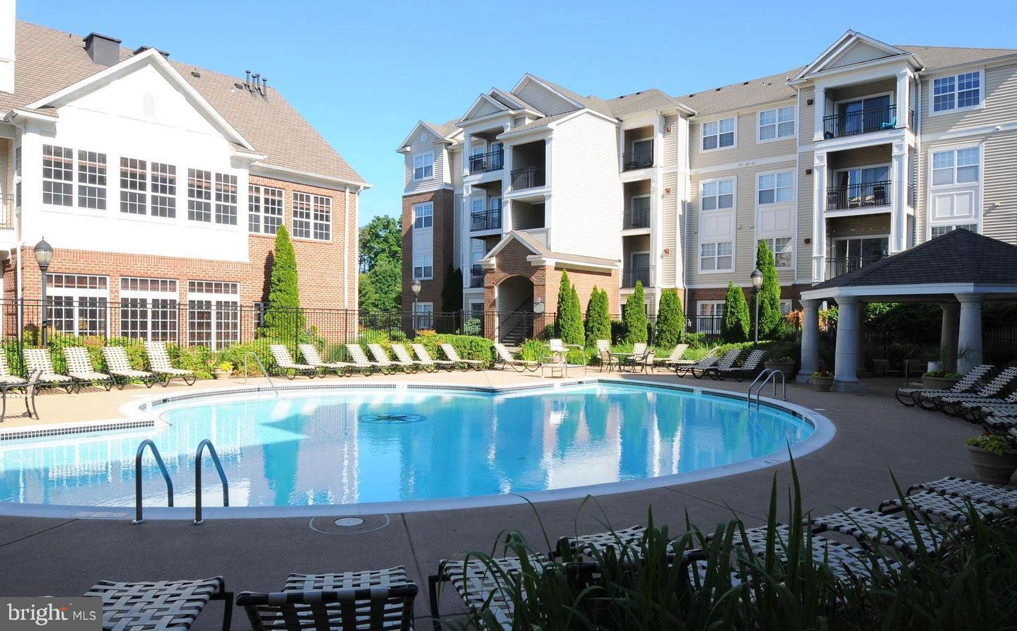 12949 CENTRE PARK CIR #302, HERNDON, Virginia 20171, 1 Bedroom Bedrooms, ,1 BathroomBathrooms,Residential,For sale,12949 CENTRE PARK CIR #302,VAFX2240396 MLS # VAFX2240396