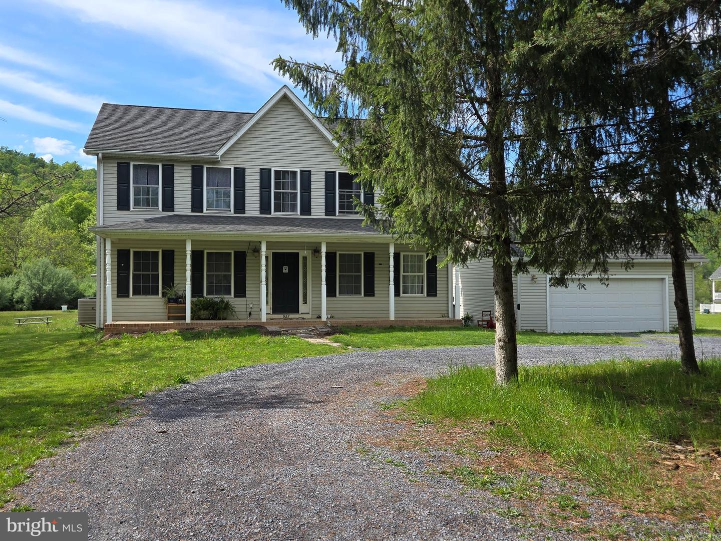 927 S SLEEPY CREEK RD, CROSS JUNCTION, Virginia 22625, 3 Bedrooms Bedrooms, ,2 BathroomsBathrooms,Residential,For sale,927 S SLEEPY CREEK RD,VAFV2034074 MLS # VAFV2034074