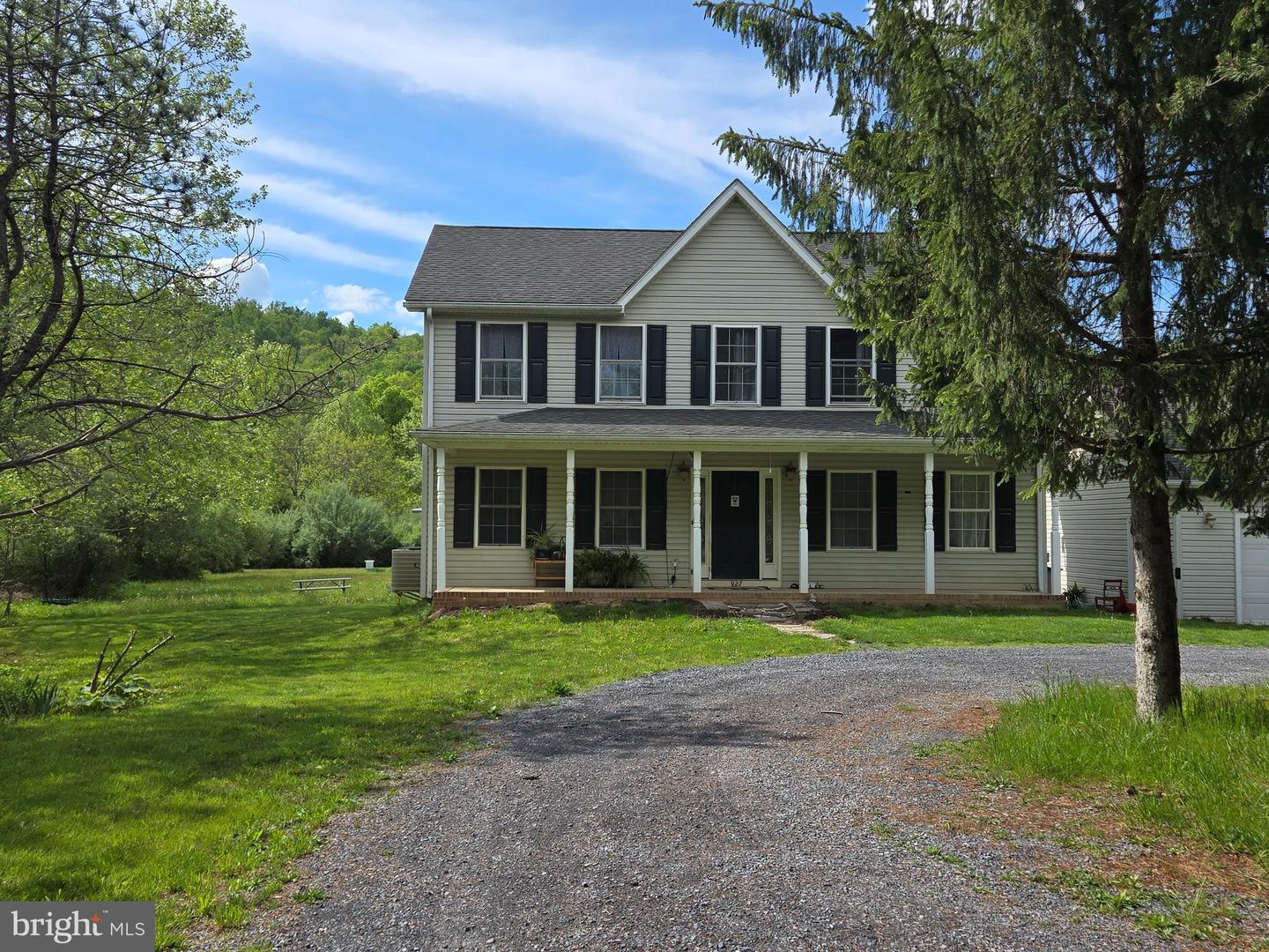 927 S SLEEPY CREEK RD, CROSS JUNCTION, Virginia 22625, 3 Bedrooms Bedrooms, ,2 BathroomsBathrooms,Residential,For sale,927 S SLEEPY CREEK RD,VAFV2034074 MLS # VAFV2034074
