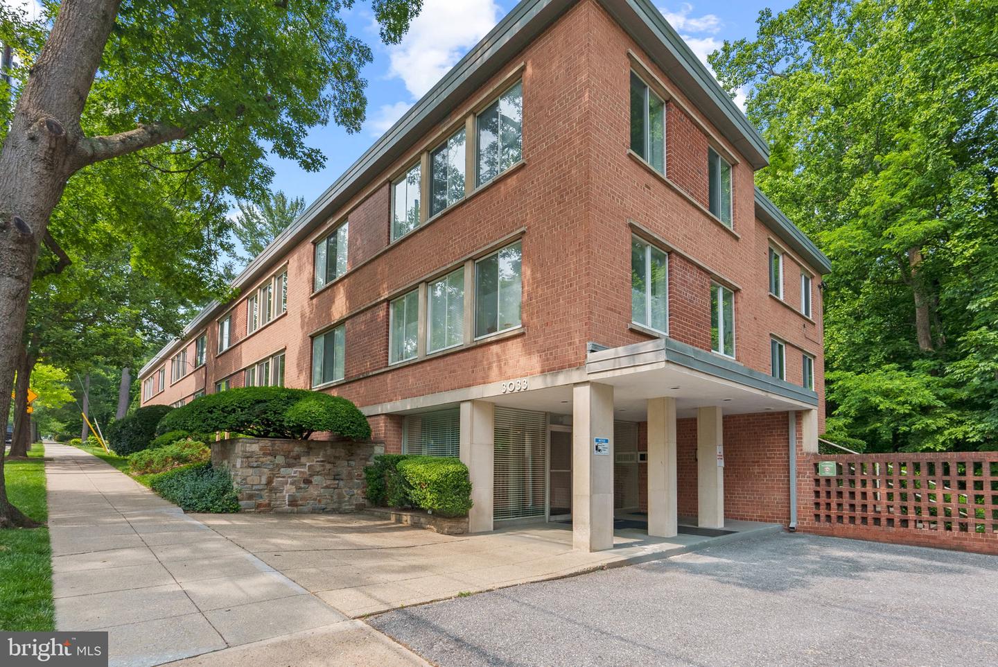 3033 NEW MEXICO AVE NW #305, WASHINGTON, District Of Columbia 20016, 1 Bedroom Bedrooms, ,1 BathroomBathrooms,Residential,For sale,3033 NEW MEXICO AVE NW #305,DCDC2200252 MLS # DCDC2200252