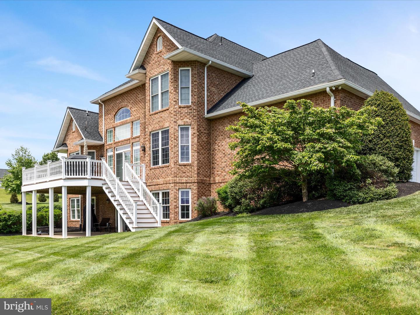 220 ANNA MARGARET DR, WINCHESTER, Virginia 22602, 4 Bedrooms Bedrooms, ,3 BathroomsBathrooms,Residential,For sale,220 ANNA MARGARET DR,VAFV2034114 MLS # VAFV2034114