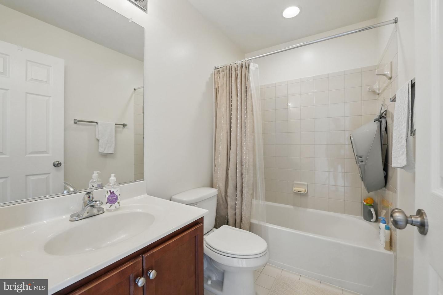 15616 JOHN DISKIN CIR, WOODBRIDGE, Virginia 22191, 3 Bedrooms Bedrooms, ,3 BathroomsBathrooms,Residential,For sale,15616 JOHN DISKIN CIR,VAPW2094562 MLS # VAPW2094562