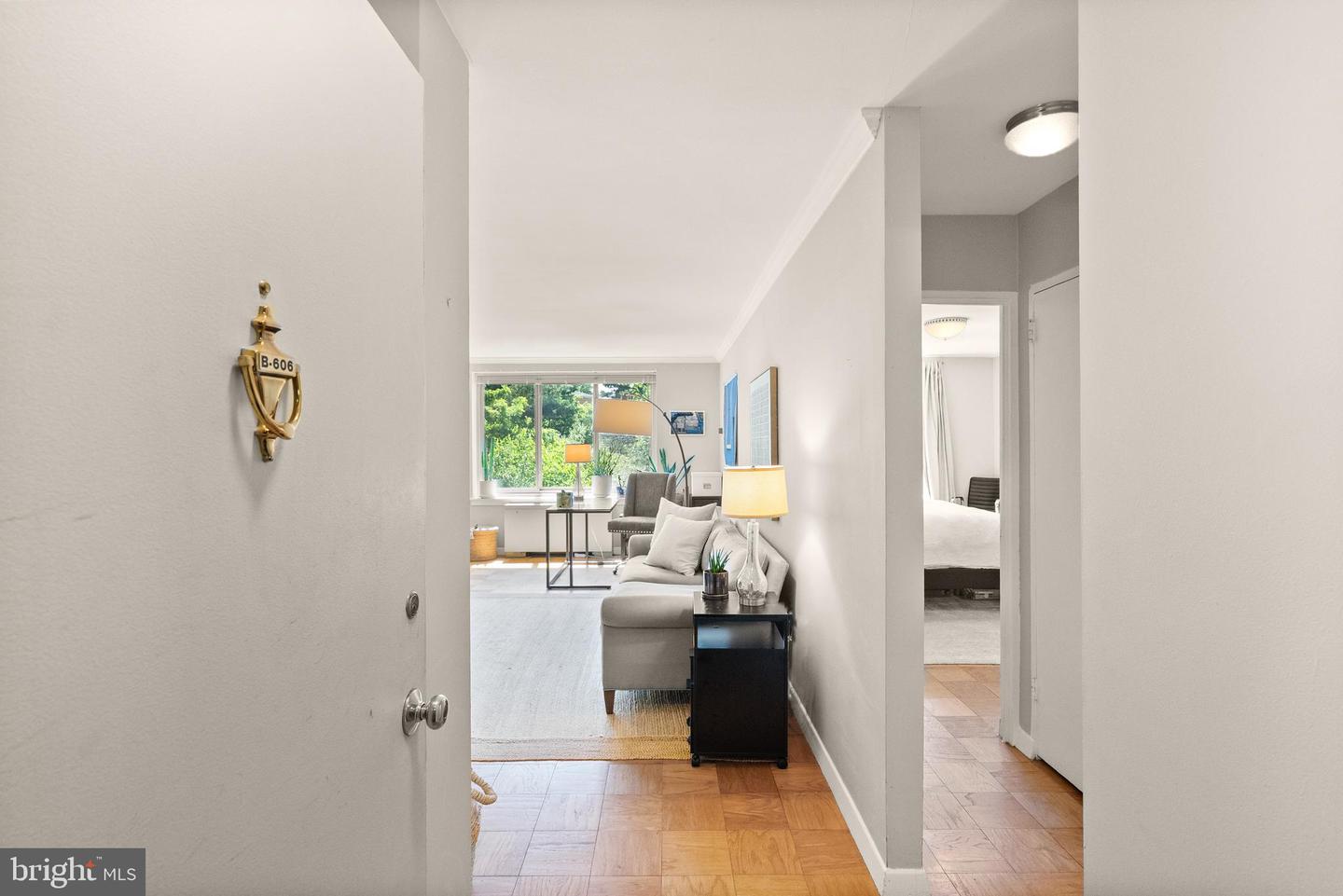 3000 SPOUT RUN PKWY #B606, ARLINGTON, Virginia 22201, 1 Bedroom Bedrooms, ,1 BathroomBathrooms,Residential,For sale,3000 SPOUT RUN PKWY #B606,VAAR2057448 MLS # VAAR2057448