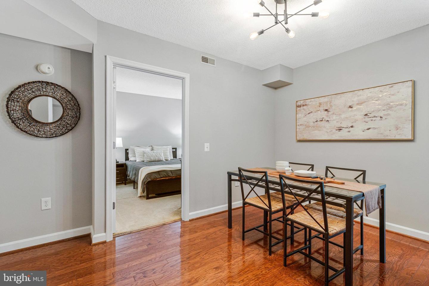 880 N POLLARD ST N #925, ARLINGTON, Virginia 22203, 2 Bedrooms Bedrooms, ,2 BathroomsBathrooms,Residential,For sale,880 N POLLARD ST N #925,VAAR2057494 MLS # VAAR2057494
