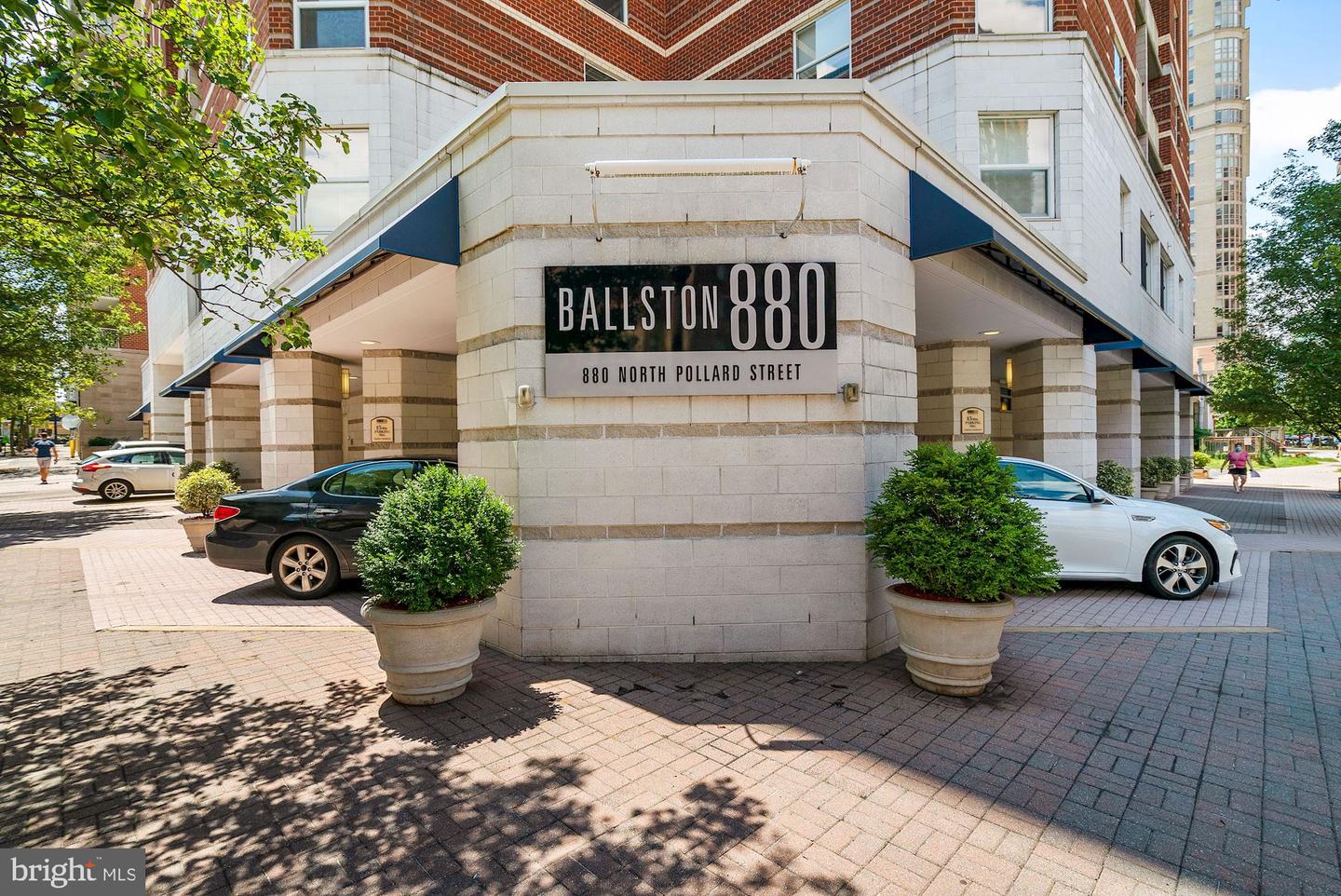 880 N POLLARD ST N #925, ARLINGTON, Virginia 22203, 2 Bedrooms Bedrooms, ,2 BathroomsBathrooms,Residential,For sale,880 N POLLARD ST N #925,VAAR2057494 MLS # VAAR2057494