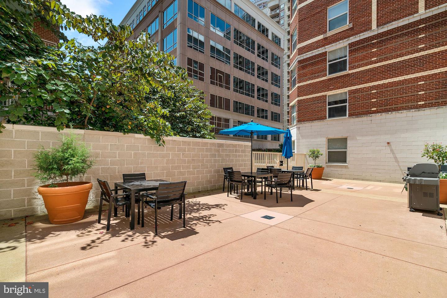 880 N POLLARD ST N #925, ARLINGTON, Virginia 22203, 2 Bedrooms Bedrooms, ,2 BathroomsBathrooms,Residential,For sale,880 N POLLARD ST N #925,VAAR2057494 MLS # VAAR2057494