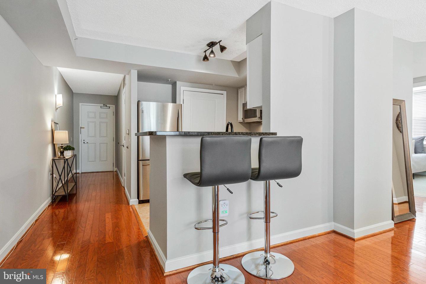 880 N POLLARD ST N #925, ARLINGTON, Virginia 22203, 2 Bedrooms Bedrooms, ,2 BathroomsBathrooms,Residential,For sale,880 N POLLARD ST N #925,VAAR2057494 MLS # VAAR2057494