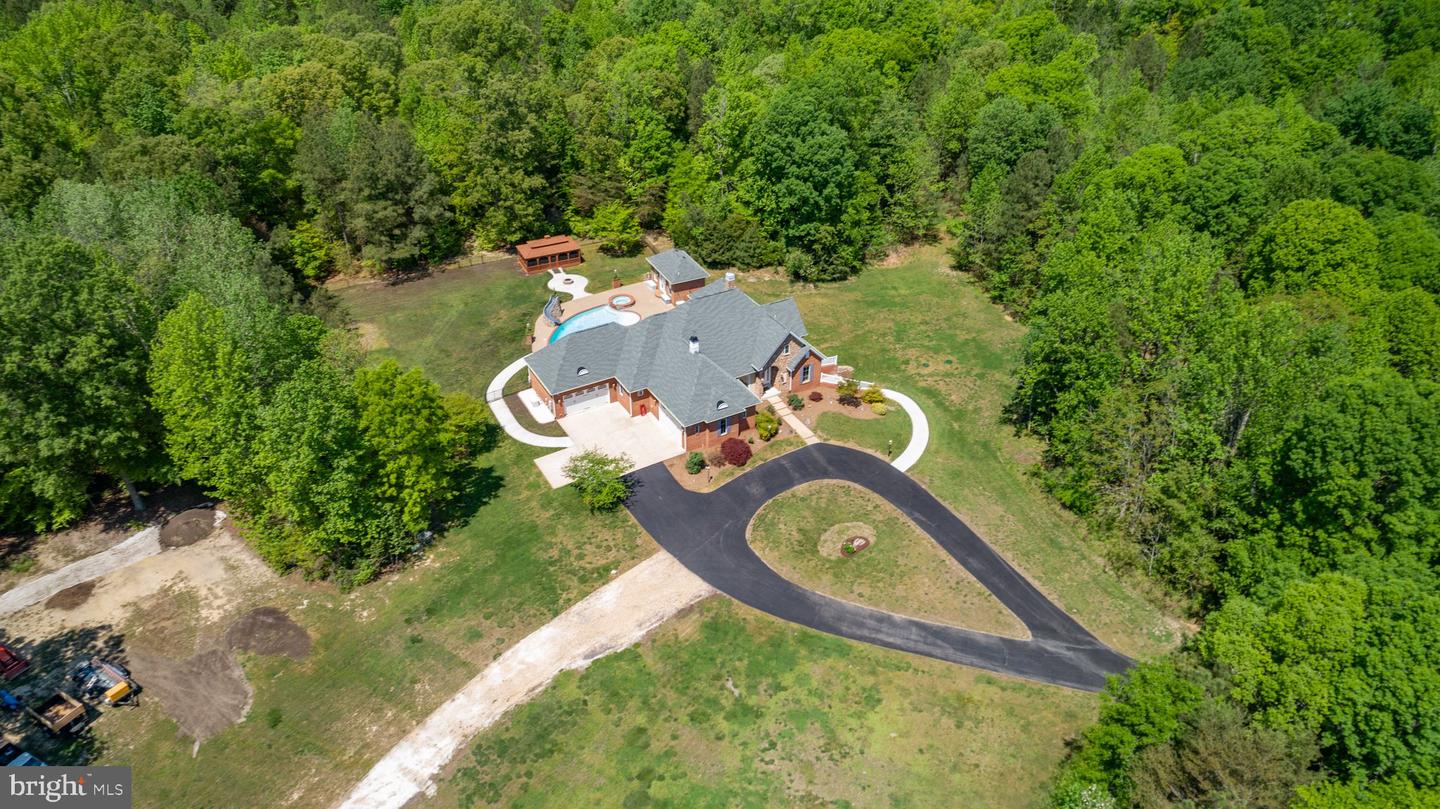 18134 GREEN BLVD, KING GEORGE, Virginia 22485, 4 Bedrooms Bedrooms, ,4 BathroomsBathrooms,Residential,For sale,18134 GREEN BLVD,VAKG2006432 MLS # VAKG2006432