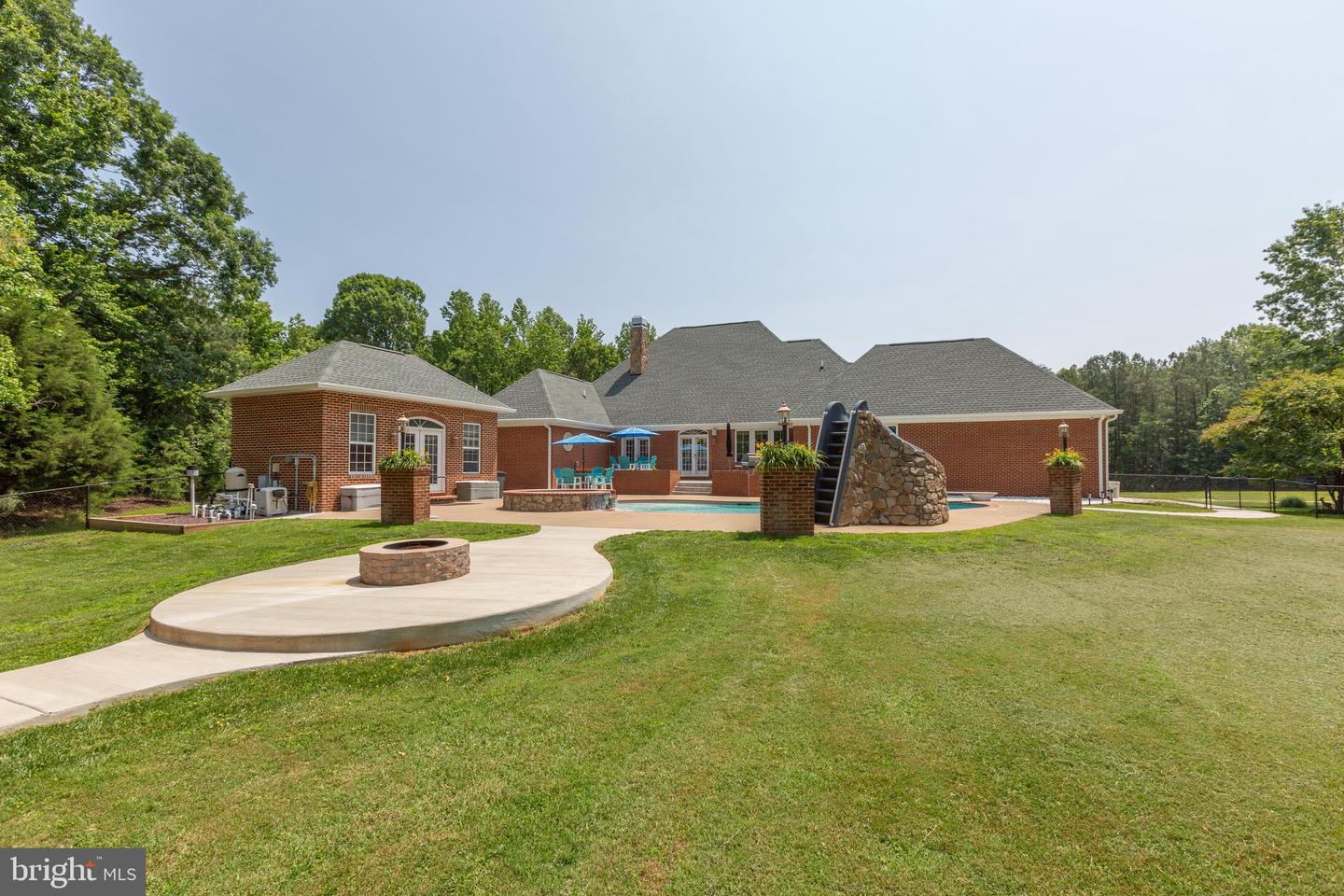 18134 GREEN BLVD, KING GEORGE, Virginia 22485, 4 Bedrooms Bedrooms, ,4 BathroomsBathrooms,Residential,For sale,18134 GREEN BLVD,VAKG2006432 MLS # VAKG2006432