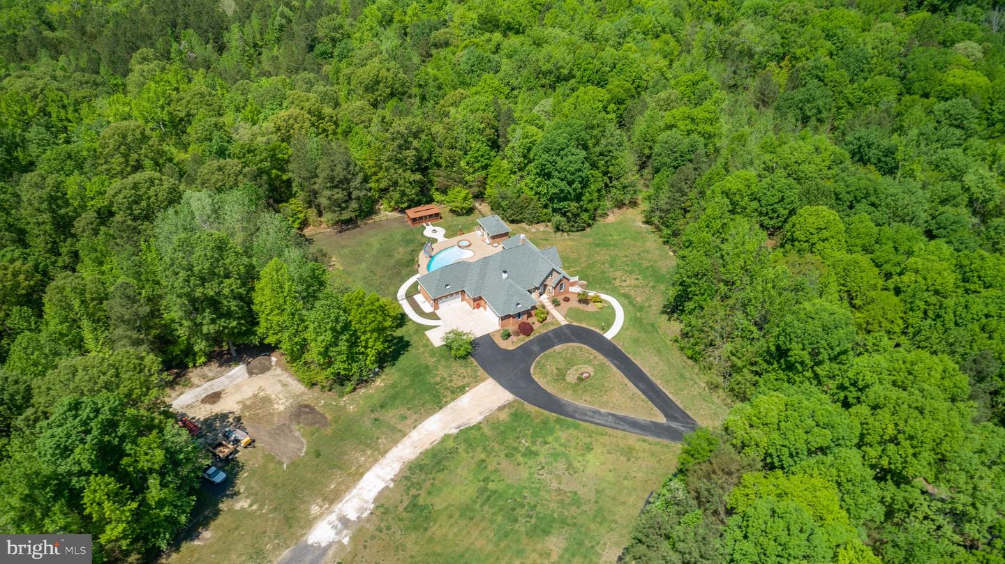 18134 GREEN BLVD, KING GEORGE, Virginia 22485, 4 Bedrooms Bedrooms, ,4 BathroomsBathrooms,Residential,For sale,18134 GREEN BLVD,VAKG2006432 MLS # VAKG2006432