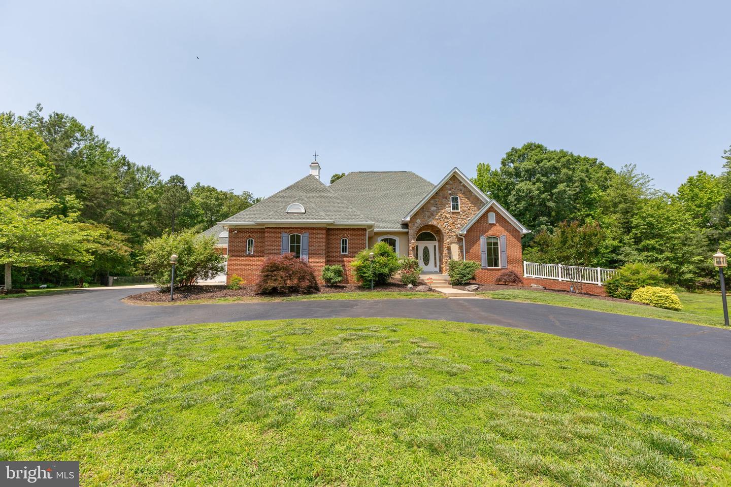 18134 GREEN BLVD, KING GEORGE, Virginia 22485, 4 Bedrooms Bedrooms, ,4 BathroomsBathrooms,Residential,For sale,18134 GREEN BLVD,VAKG2006432 MLS # VAKG2006432
