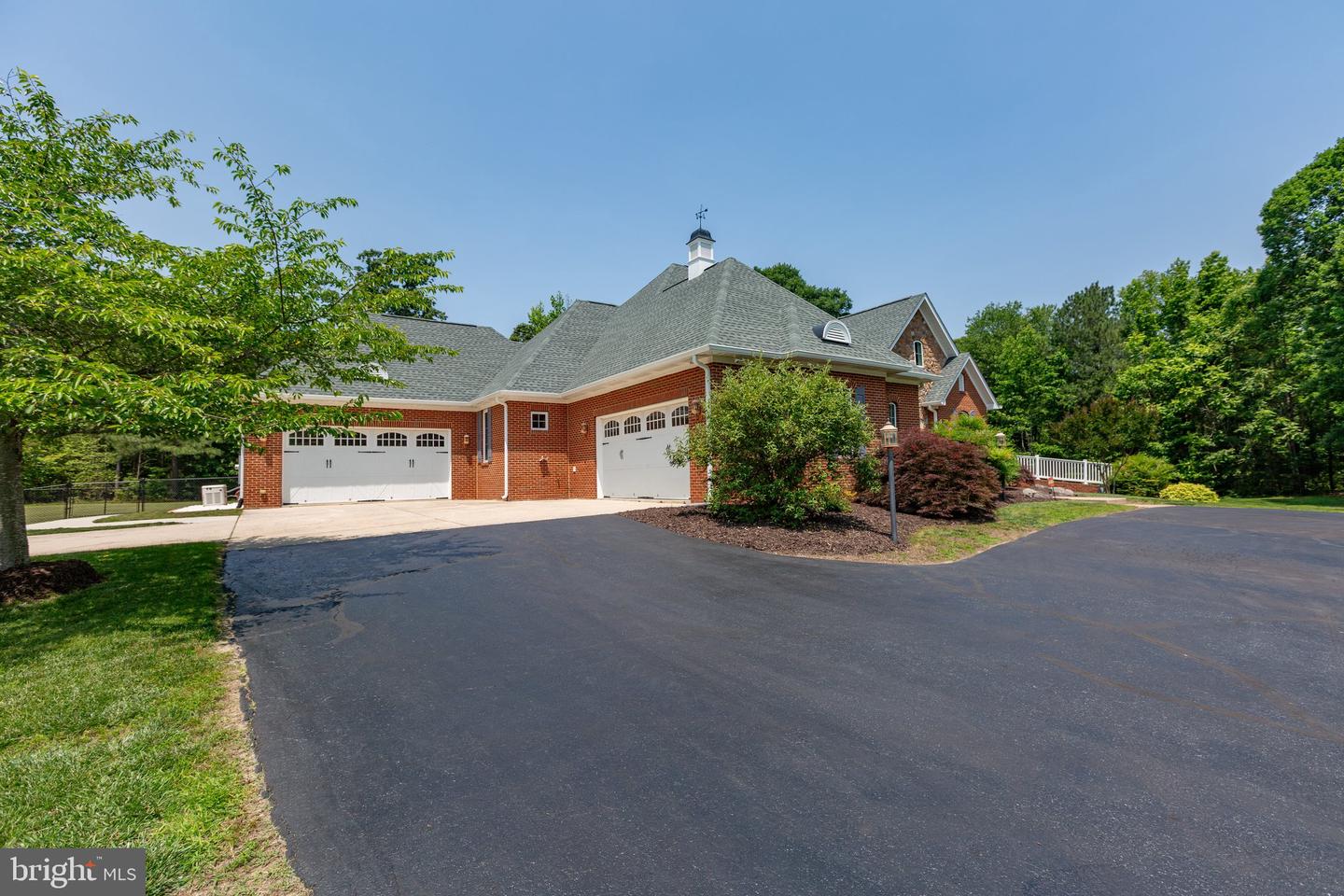 18134 GREEN BLVD, KING GEORGE, Virginia 22485, 4 Bedrooms Bedrooms, ,4 BathroomsBathrooms,Residential,For sale,18134 GREEN BLVD,VAKG2006432 MLS # VAKG2006432