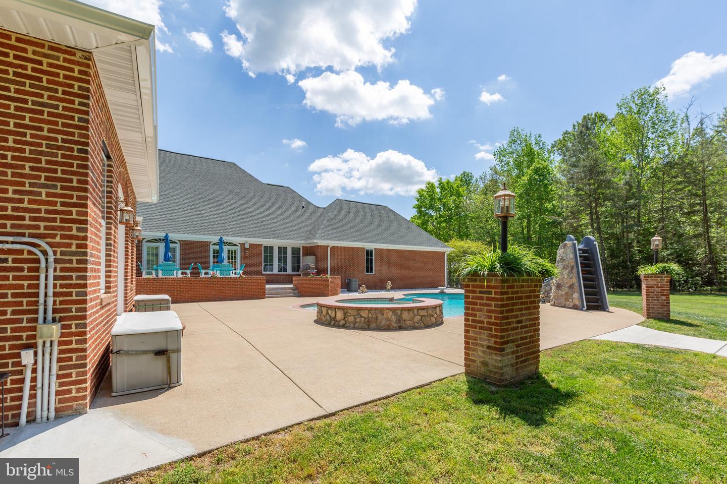 18134 GREEN BLVD, KING GEORGE, Virginia 22485, 4 Bedrooms Bedrooms, ,4 BathroomsBathrooms,Residential,For sale,18134 GREEN BLVD,VAKG2006432 MLS # VAKG2006432