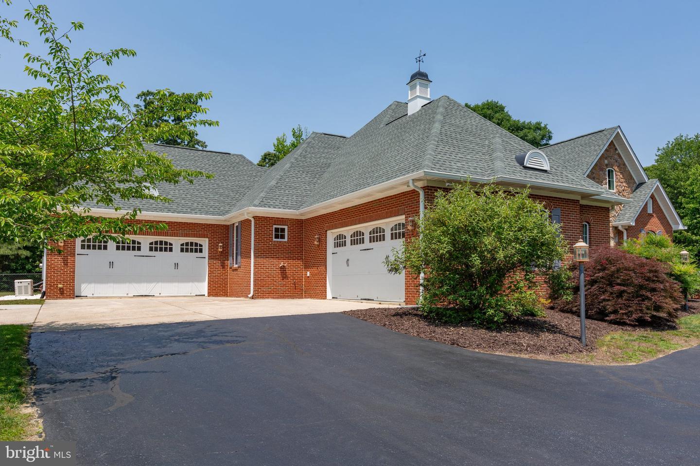 18134 GREEN BLVD, KING GEORGE, Virginia 22485, 4 Bedrooms Bedrooms, ,4 BathroomsBathrooms,Residential,For sale,18134 GREEN BLVD,VAKG2006432 MLS # VAKG2006432