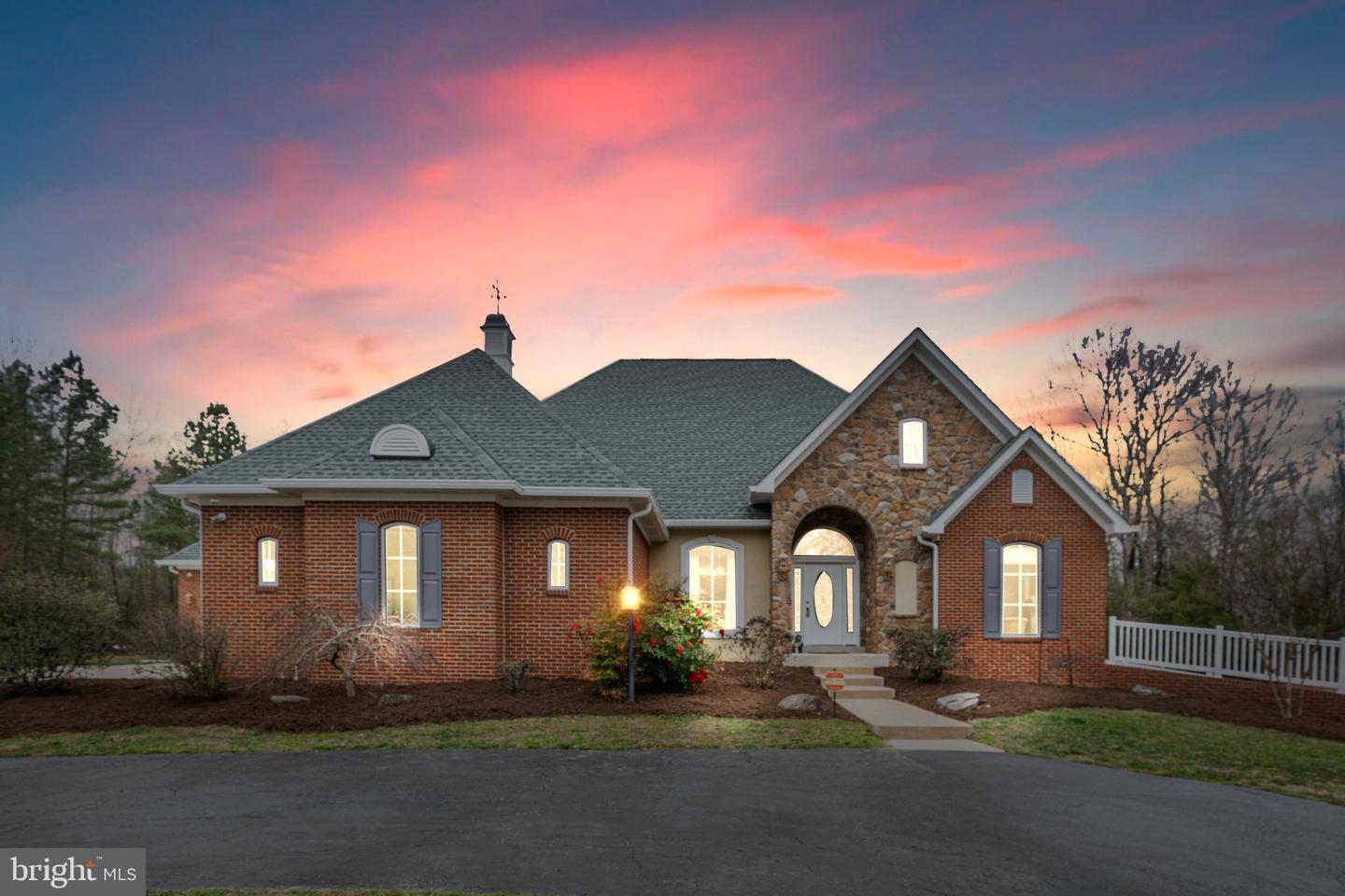 18134 GREEN BLVD, KING GEORGE, Virginia 22485, 4 Bedrooms Bedrooms, ,4 BathroomsBathrooms,Residential,For sale,18134 GREEN BLVD,VAKG2006432 MLS # VAKG2006432
