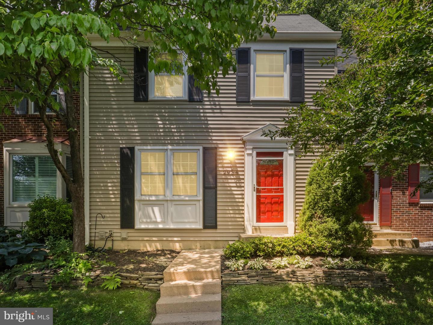 2934 EVERLEIGH WAY, FAIRFAX, Virginia 22031, 3 Bedrooms Bedrooms, 8 Rooms Rooms,3 BathroomsBathrooms,Residential,For sale,2934 EVERLEIGH WAY,VAFX2241510 MLS # VAFX2241510