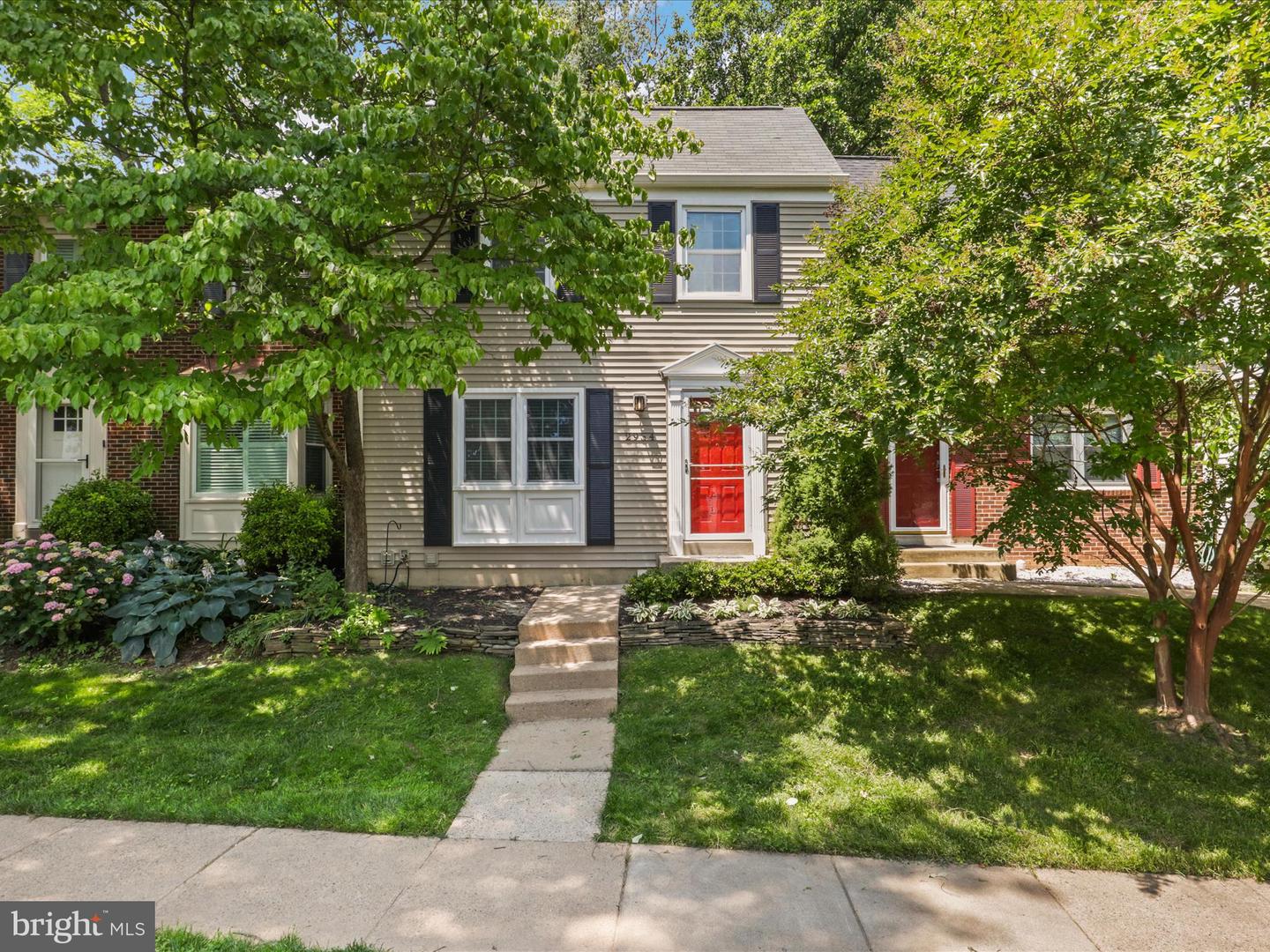 2934 EVERLEIGH WAY, FAIRFAX, Virginia 22031, 3 Bedrooms Bedrooms, 8 Rooms Rooms,3 BathroomsBathrooms,Residential,For sale,2934 EVERLEIGH WAY,VAFX2241510 MLS # VAFX2241510